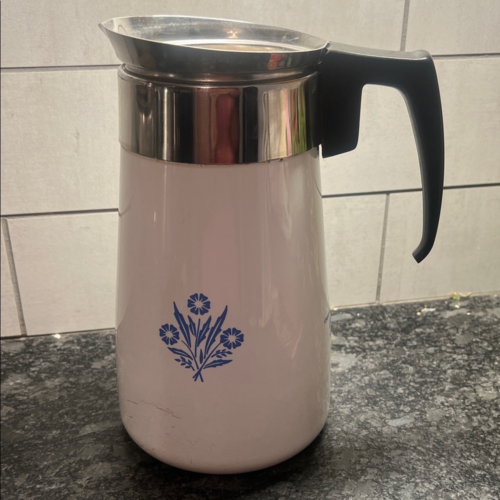 9 cup size Classic Corningware Cornflower Blue Floral POT ONLY.  STOVETOP
